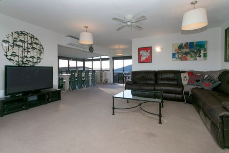 Photo of property in 11a Tobin Place, Richmond Heights, Taupo, 3330