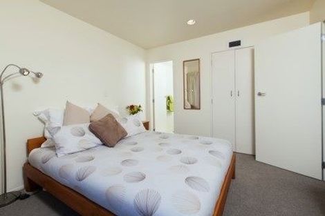 Photo of property in 2b/28 Stanwell Street, Parnell, Auckland, 1052