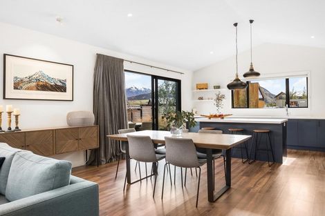 Photo of property in 5 Durness Court, Jacks Point, Queenstown, 9371