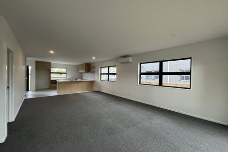 Photo of property in 3/4 Toru Street, Te Atatu Peninsula, Auckland, 0610