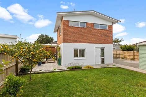 Photo of property in 29a Doment Crescent, Orewa, 0931