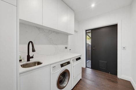 Photo of property in 50 Fendalton Road, Fendalton, Christchurch, 8014
