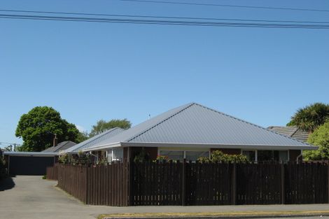 Photo of property in 1/216 Greers Road, Bryndwr, Christchurch, 8053