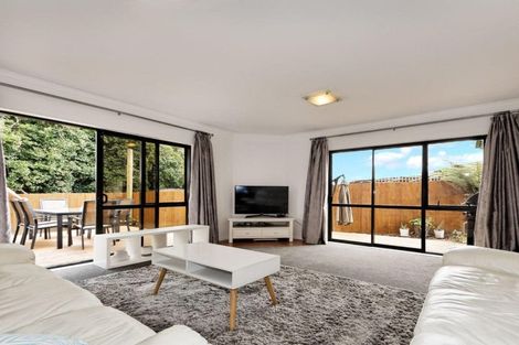 Photo of property in 147a View Road, Sunnyvale, Auckland, 0612