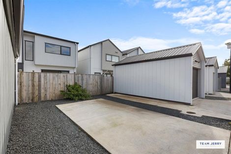 Photo of property in 137 Grove Road, Papakura, 2110
