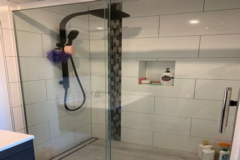 Photo of property in 14 Rice Crescent, Newlands, Wellington, 6037