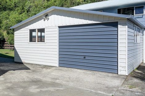 Photo of property in 16 Burn Place, The Brook, Nelson, 7010