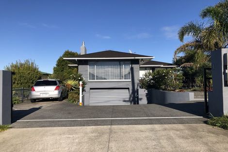 Photo of property in 44b Bleakhouse Road, Howick, Auckland, 2014