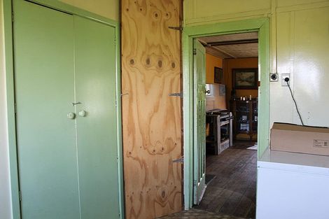 Photo of property in 2079 Clinton Highway, Kuriwao, Clinton, 9584