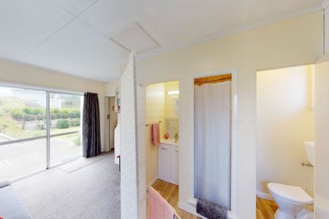 Photo of property in 14 Kent Avenue, Waitarere Beach, Levin, 5510