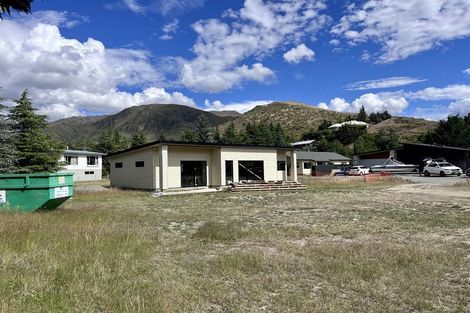 Photo of property in 16 Park Lane, Omarama, 9412