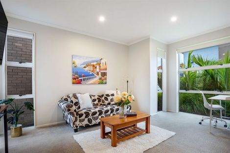 Photo of property in 6 Vincent Lane, Hobsonville, Auckland, 0616