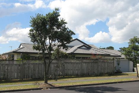 Photo of property in 1 Picasso Drive, West Harbour, Auckland, 0618