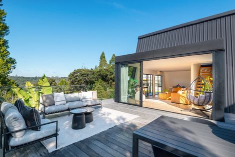 Photo of property in 2/42 Island Road, Beach Haven, Auckland, 0626