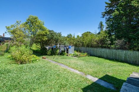 Photo of property in 70 Savoy Road, Glen Eden, Auckland, 0602