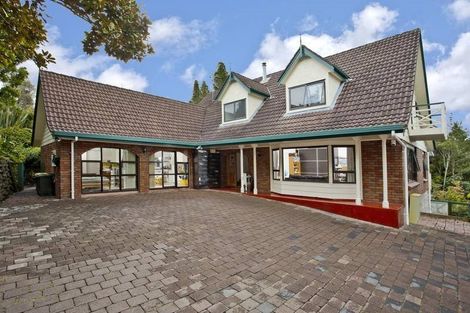 Photo of property in 20 Portsea Place, Chatswood, Auckland, 0626