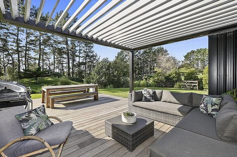 Photo of property in 68 Parrs Road, Hurworth, New Plymouth, 4371