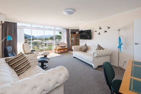 Photo of property in 60 York Street, Picton, 7220