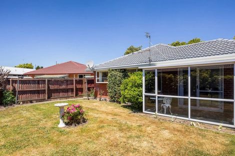Photo of property in 2/98 Buchanans Road, Hei Hei, Christchurch, 8042