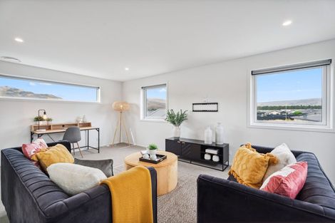 Photo of property in 13 Quigley Crescent, Cromwell, 9310