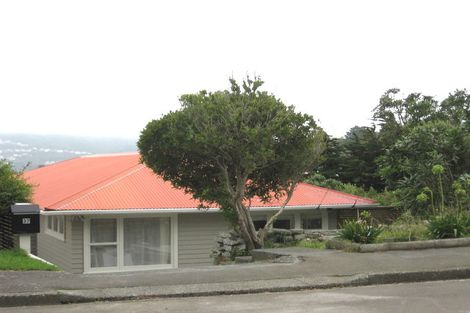 Photo of property in 37 Turville Crescent, Newlands, Wellington, 6037
