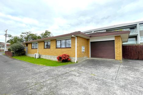 Photo of property in 3/13 Menary Street, Papakura, 2110
