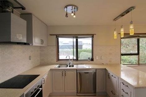 Photo of property in 4/41 Rawhiti Road, One Tree Hill, Auckland, 1061