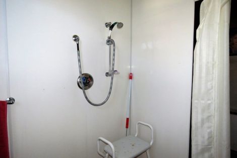 Photo of property in 19 Russell Street, Westport, 7825