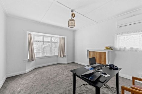 Photo of property in 146 Randwick Road, Moera, Lower Hutt, 5010