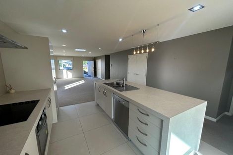 Photo of property in 5 Coprosma Close, Papamoa Beach, Papamoa, 3118