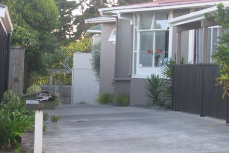 Photo of property in 9a Blackett Crescent, Meadowbank, Auckland, 1072