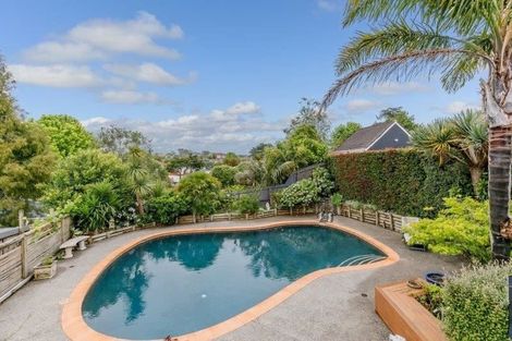 Photo of property in 3 Tanglewood Place, Cockle Bay, Auckland, 2014