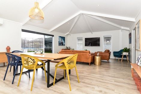 Photo of property in 61 Jarrett Terrace, Leamington, Cambridge, 3432