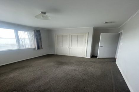 Photo of property in 12 Fitzpatrick Street, Newlands, Wellington, 6037