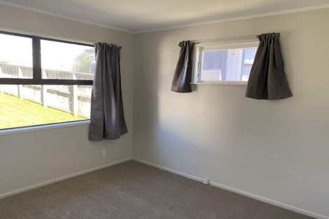 Photo of property in 6 Coburg Street, Henderson, Auckland, 0612
