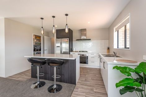 Photo of property in 160 Shillingford Boulevard, Rolleston, 7615