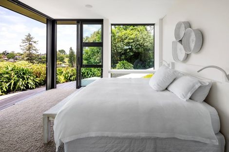 Photo of property in 92 Braid Road, St Andrews, Hamilton, 3200