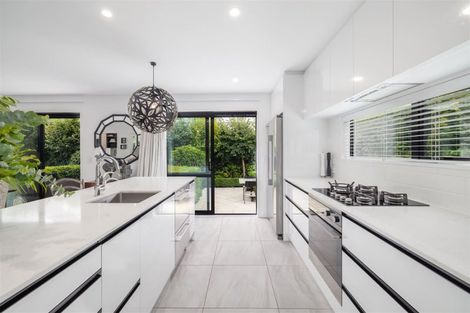 Photo of property in 90 Abberley Crescent, St Albans, Christchurch, 8014