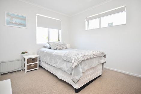 Photo of property in 37 Maylee Crescent, Gulf Harbour, Whangaparaoa, 0930