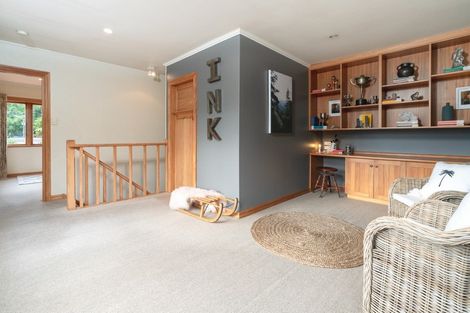 Photo of property in 35 The Rigi, Northland, Wellington, 6012