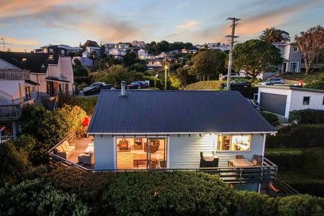Photo of property in 22 Gordon Road, Plimmerton, Porirua, 5026