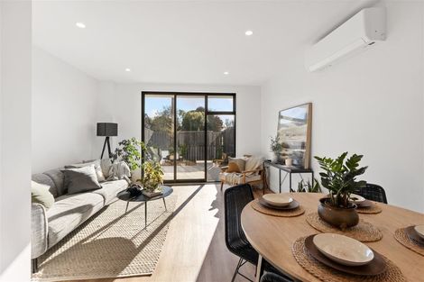 Photo of property in 2/90 Browns Road, St Albans, Christchurch, 8014