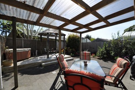 Photo of property in 6a Campbell Court, Pauanui, Hikuai, 3579