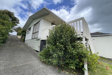 Photo of property in 1/144 Sunset Road, Unsworth Heights, Auckland, 0632