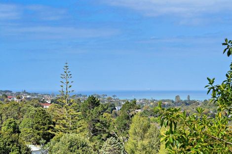 Photo of property in 899a East Coast Road, Northcross, Auckland, 0632