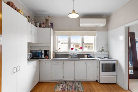 Photo of property in 105 Studholme Street, Morrinsville, 3300