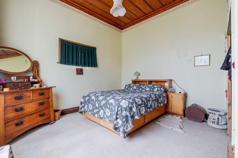 Photo of property in 42 Alfredton Road, Eketahuna, 4900