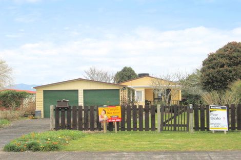 Photo of property in 4 Meadow Drive, Whitianga, 3510