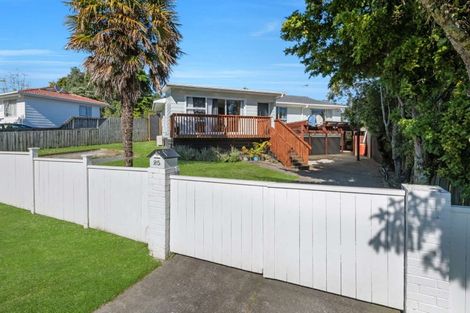 Photo of property in 25 Glynnbrooke Street, Te Atatu South, Auckland, 0610