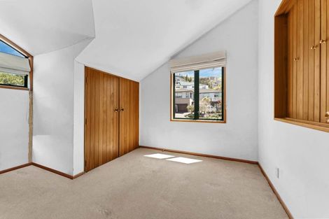 Photo of property in 44 Penguin Drive, Murrays Bay, Auckland, 0630